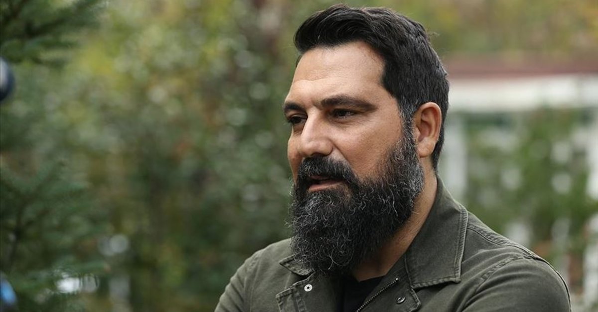 Bülent İnal Netflix’in fenomen suç dramasının yerli uyarlamasında başrol oldu