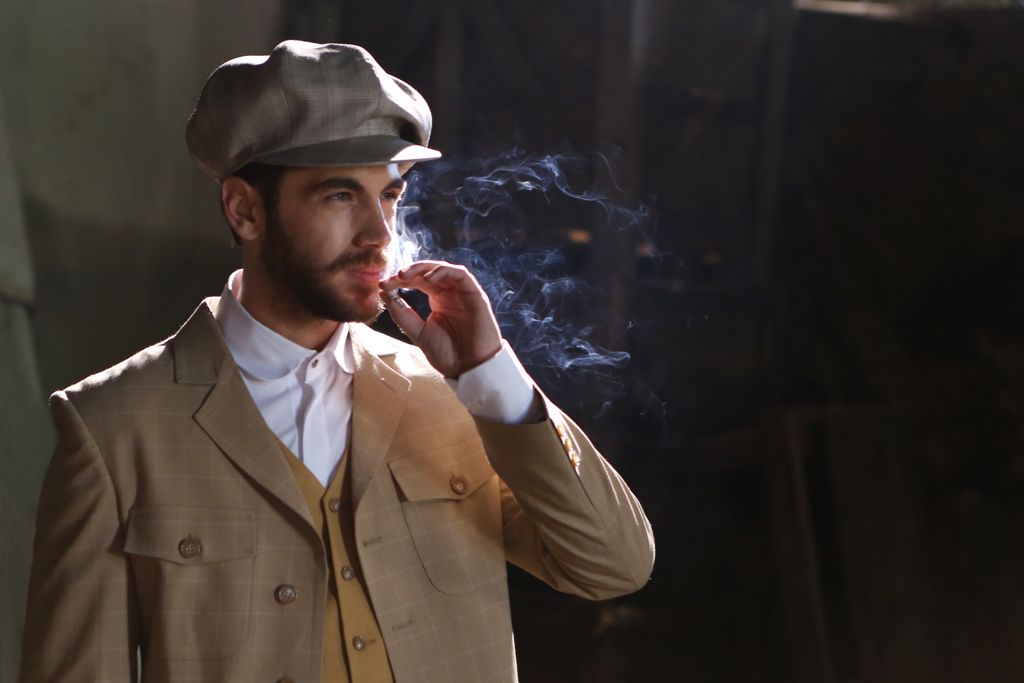 Emre Bey’den Peaky Blinders pozu