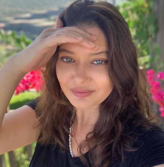 Nurgül Yeşilçay’dan yeni anlaşma