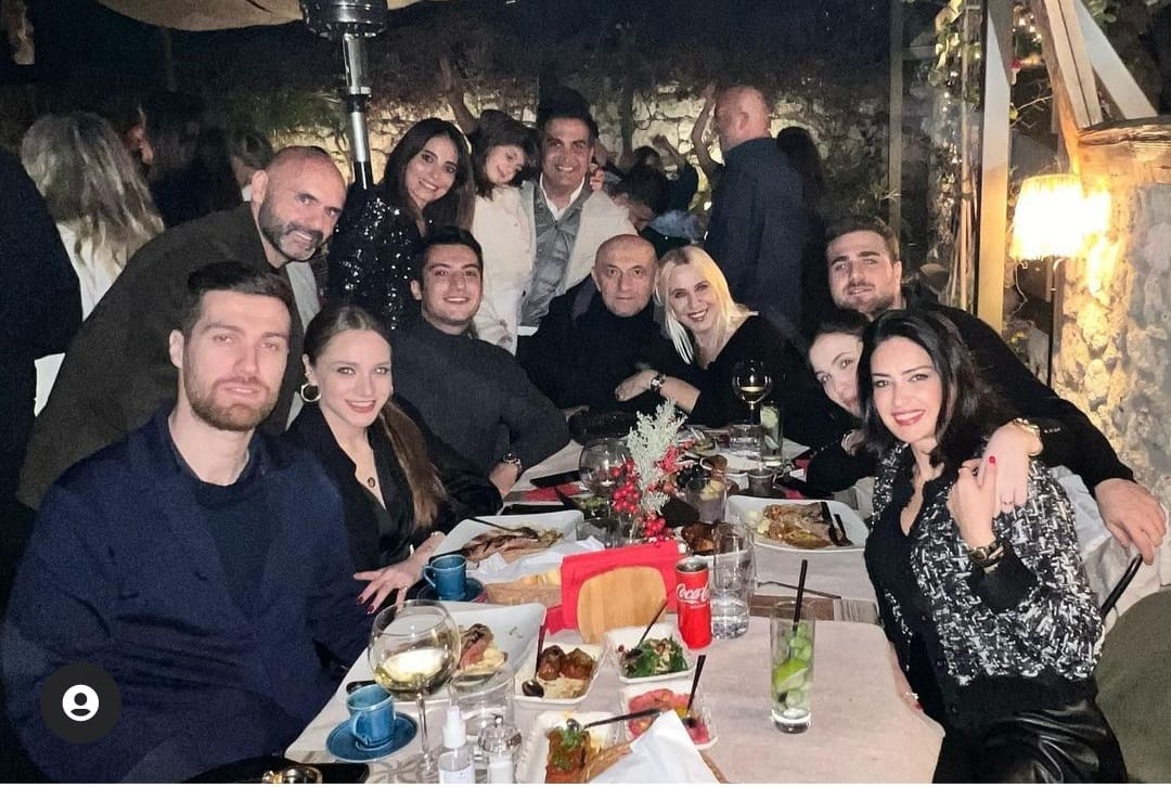 Miray Daner Oğulcan Engin’in ailesine girdi