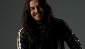 İsmail Ege Şaşmaz’ın Barış Akarsu filminden ilk karesi ortaya çıktı