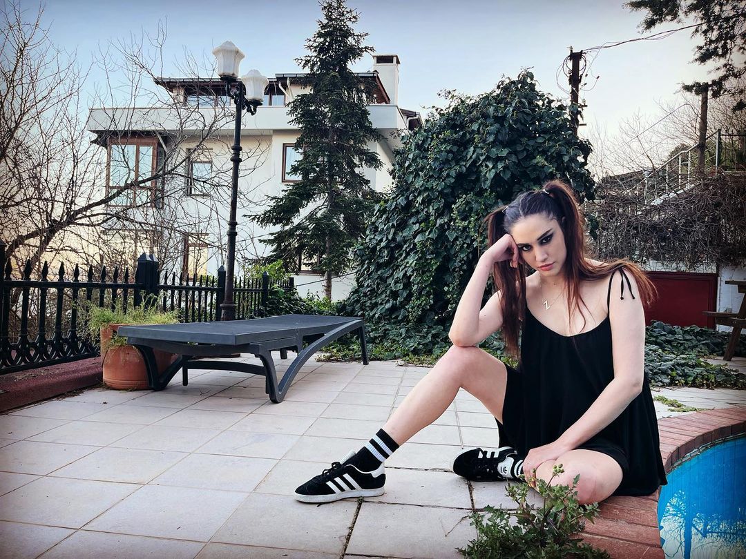 Zeynep Koçak yılın düğününe günler kala bombayı patlattı