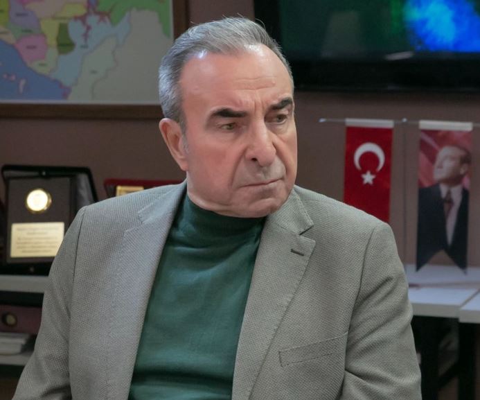 17 yıl sonra bir ilk yaşandı. Arka Sokaklar’da Rıza Baba dönemi kapandı