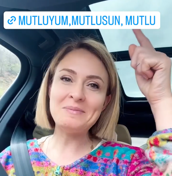 Ceyda Düvenci sessizliğini ilk kez bozdu. Bülent Şakrak’la boşanıyorlar mı?