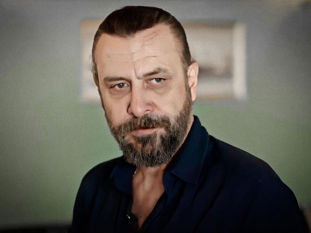 Nejat İşler’li “Meraklı Adamın On Günü” filmi sete çıktı