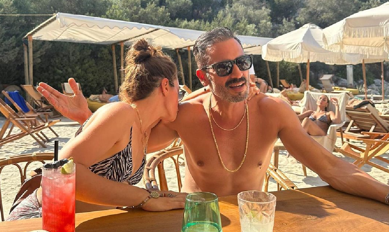 Özge Özpirinçci’den eşi Burak Yamantürk’e öpücüklü aşk ilanı
