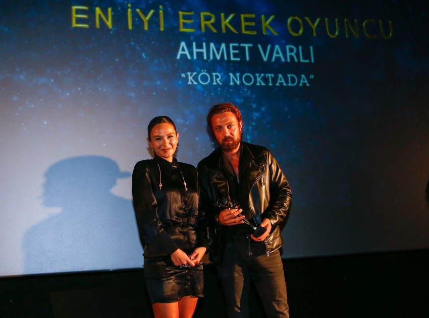 Ankara Film Festivali’nde Defne Kayalar ve Ahmet Varlı’ya En İyi Oyuncu Ödülü