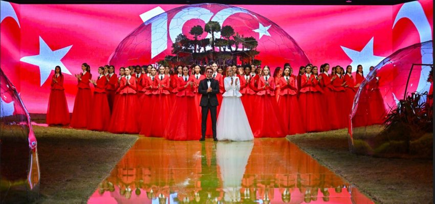 Dosso Dossi Fashion Show’a Cumhuriyet’imizin 100. yılı damgası