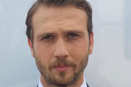 Aras Bulut İynemli’ye Kanal D’nin “İyilik Öğretmeni” dizisinden teklif