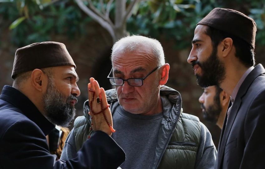 Kızıl Goncalar’ın yönetmeni Ömür Atay’dan dizi sektörüne serzeniş