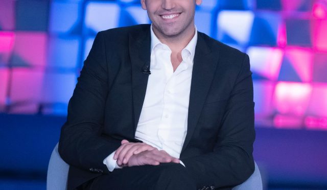 “Bir Zamanlar Çukurova”nın Çetin’i Aras Şenol İtalya’nın Survivor’ında yarışıyor