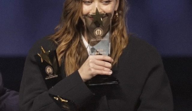 Afra Saraçoğlu üç ödül birden aldı