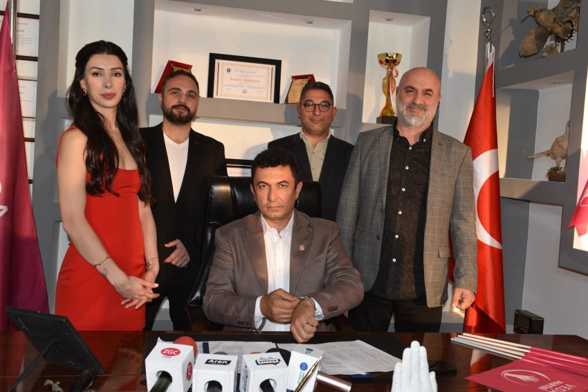 “Veda Partisi” filminin afişi yayınlandı