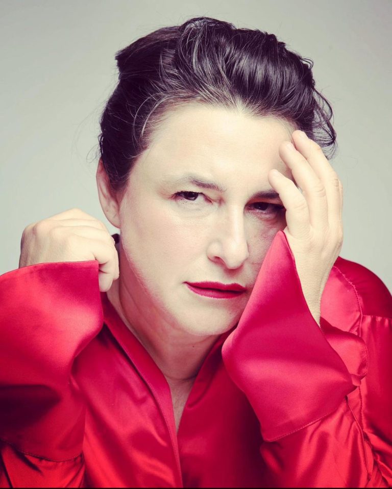 Esra Dermancıoğlu “Anne Yarısı” dizisiyle dönüyor