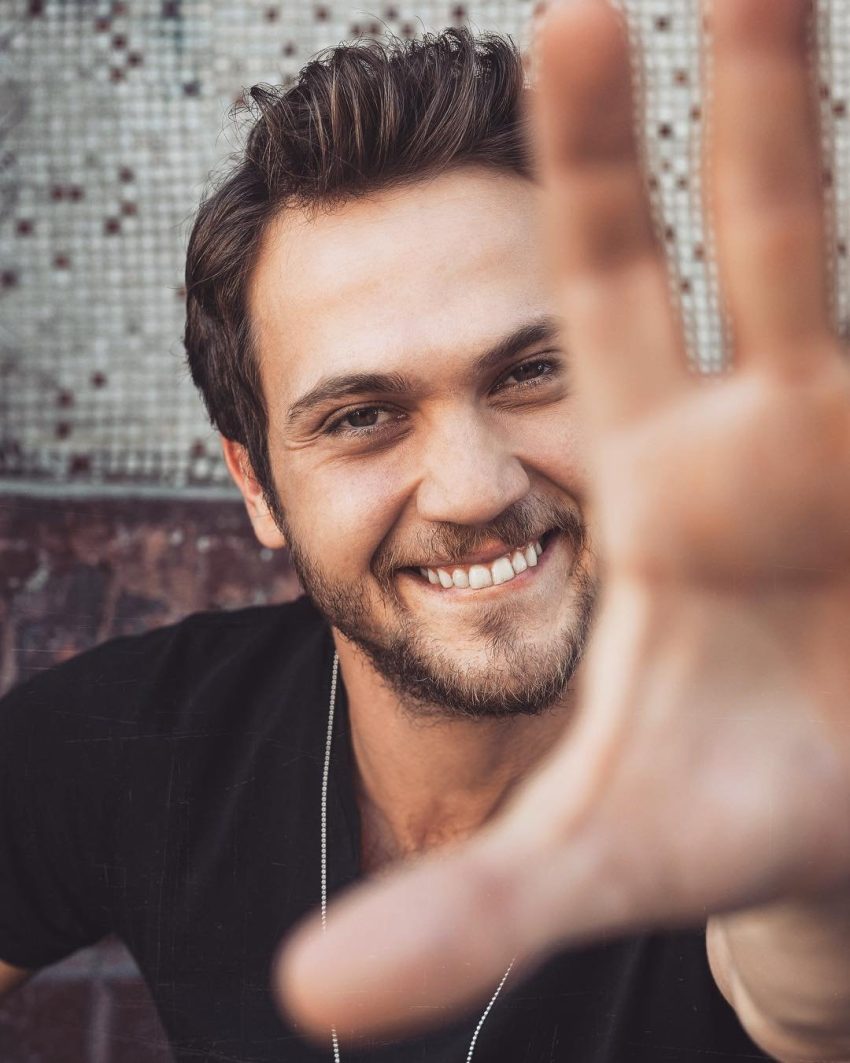 Aras Bulut İynemli ve Devrim Özkan’lı Deha temmuzda sete çıkacak