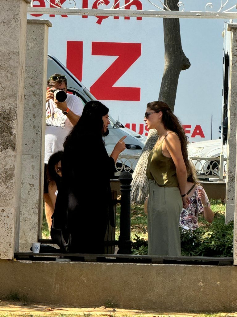 Leyla’nın dizisinin yeni adı “Leyla Hayat Aşk Adalet” oldu