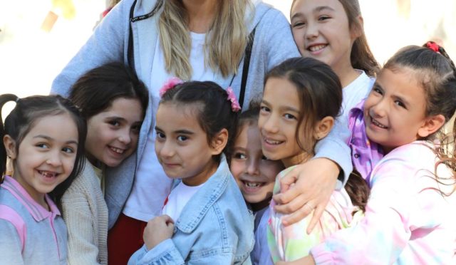 Burcu Kara’dan Maraş’ta depremzede çocuklarla buluştu