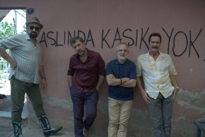 çakallarla dans