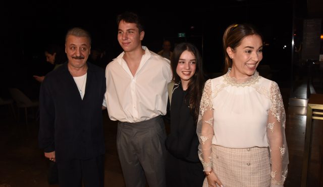 Barış Falay-ÜlküHilalÇiftçi-MaviRüzgar-Esra Ronabar (2)