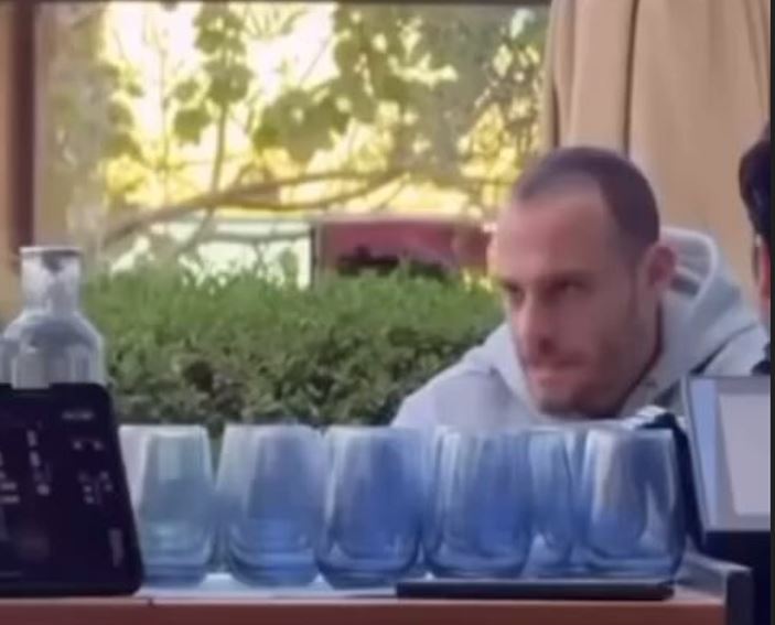 Amerika’dan dönen Kerem Bürsin yeni imajıyla Dubai’de dergi çekimine katıldı