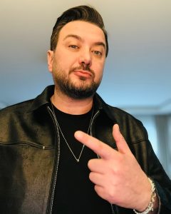 onur büyüktopçu
