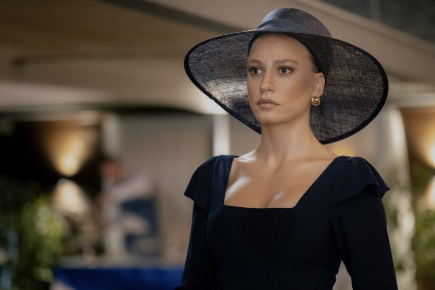 Serenay Sarıkaya’dan dev anlaşma, yüzü olduğu bankayla 4. kez el sıkıştı