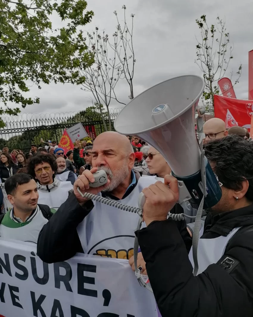 Altan Gördüm ve Vahide Perçin 1 Mayıs Bayramı kutlamalarına katıldı