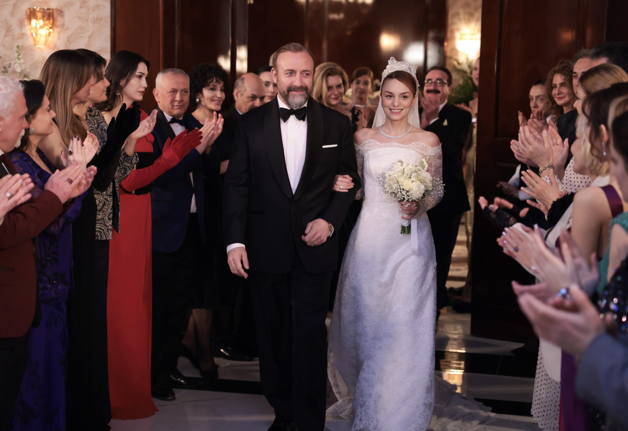 Nilperi Şahinkaya’nın Kral Kaybederse’de hikayesi bitiyor