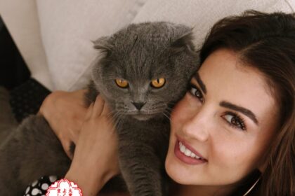 Burcu Özberk “Anne Yarısı” dizisinin başrol oyuncusu oldu