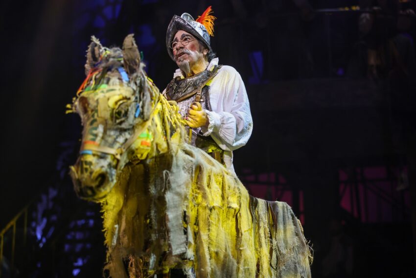 Don Kişot Müzikali’nden görkemli açılış