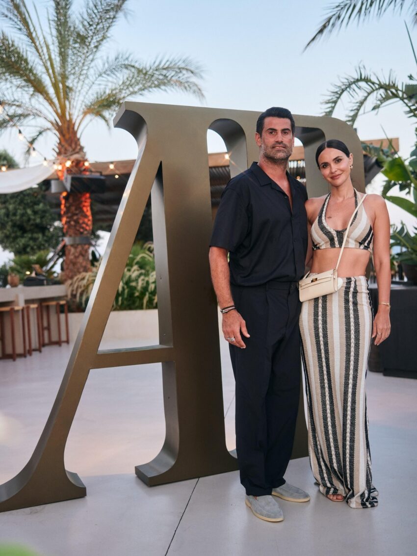 Zeynep Sever eşi Volkan Demirel’le 15. evlilik yıldönümünü horon videosuyla kutladı