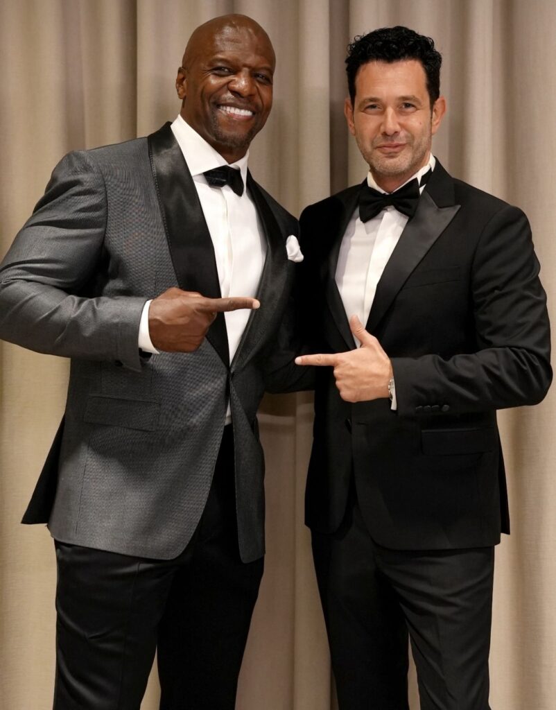 Keremcem, Hollywood Yıldızı Terry Crews’le aynı sahneyi paylaştı