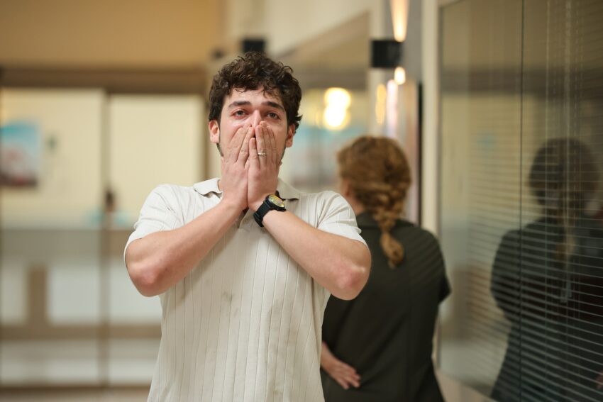 Bahar dizisinde eşini aldatan Aziz Uras’ı “tokatla” ve “Fırlat” sayfası açıldı