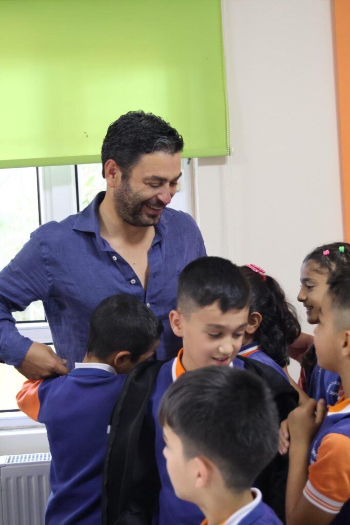 Ozan Akbaba Mardin’de çocuklarla buluştu