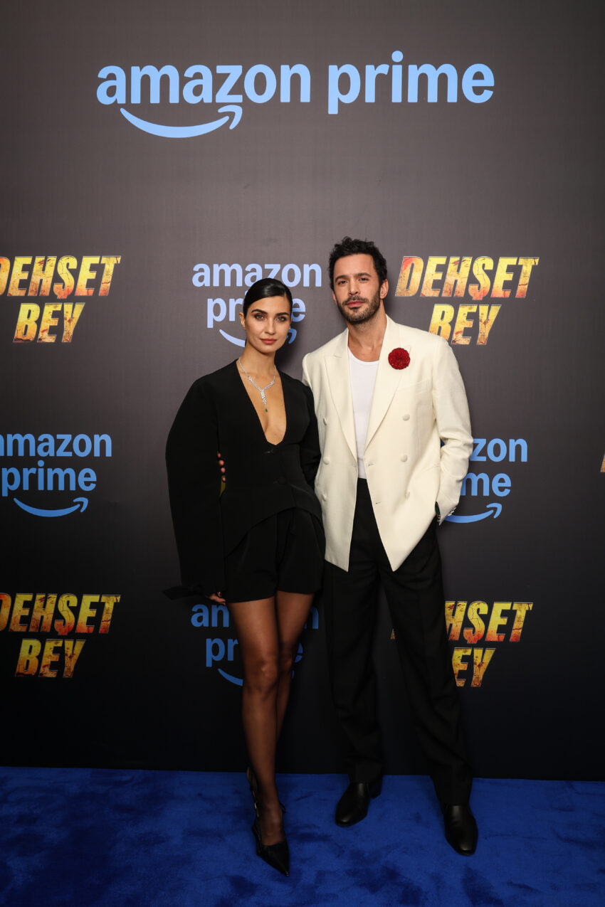 Barış Arduç ve Tûba Büyüküstün’lü Dehşet Bey’in galası yapıldı