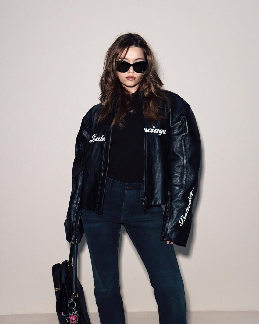 Abi dizisine hazırlanan Afra Saraçoğlu Paris yolcusu