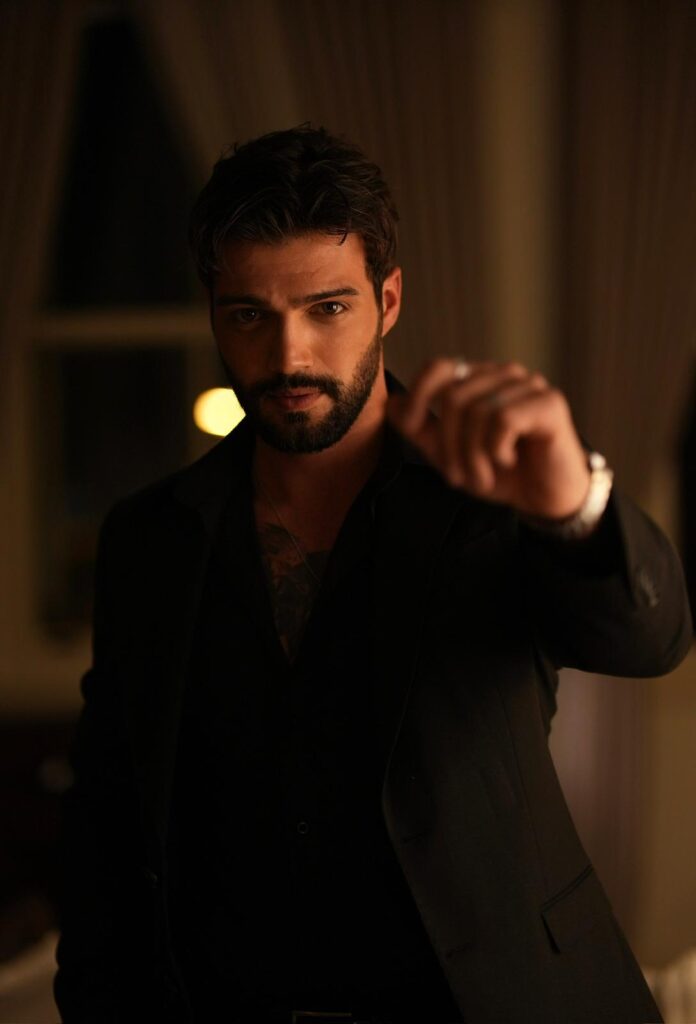 A.B.İ dizisinin damat Sefa’sı Mert Demirci oldu