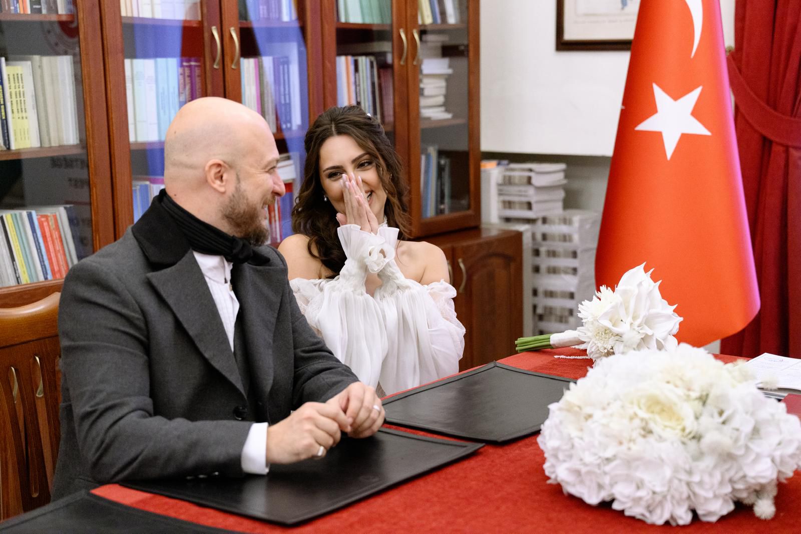 Bir Zamanlar Çukurova’nın yıldızı Selin Genç Budapeşte’de evlendi
