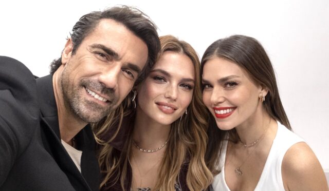 1765181495_Disney__Ayna_2