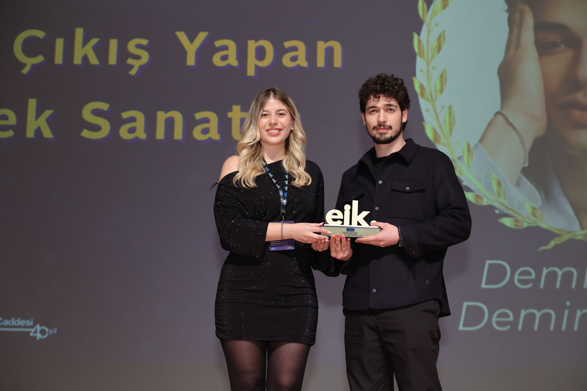Bahar’ın Aziz Uras’ı Demirhan Demircioğlu ödül töreninde annesinden özür diledi