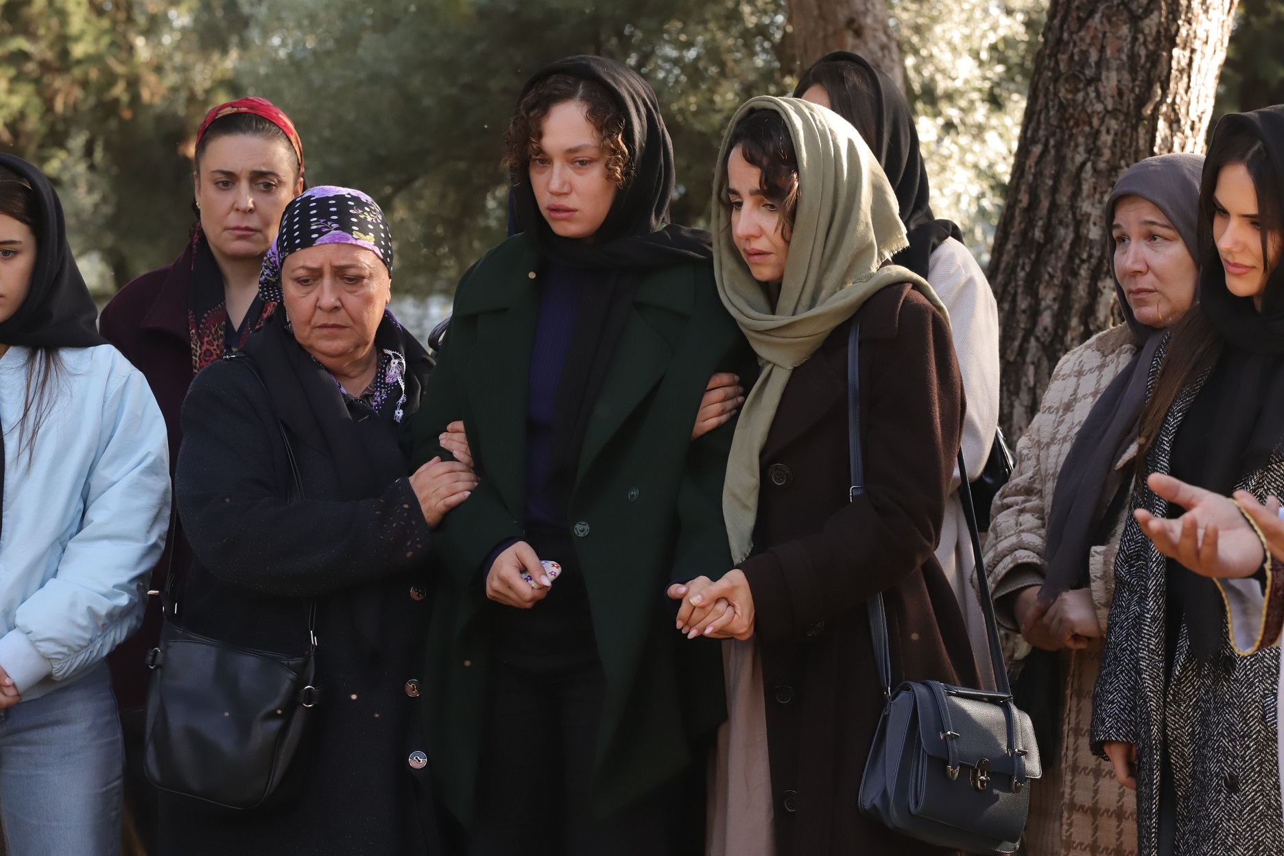 Cennetin Çocukları’nda 2 flaş ayrılık; Bihter Dinçel ve Melisa Şenolsun veda ediyor