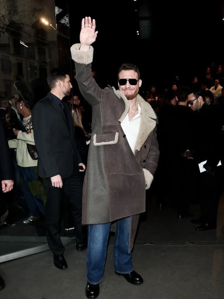 Kerem Bürsin Milano Moda Haftası’nda Emily In Paris dizisinin Alfie’siyle buluştu