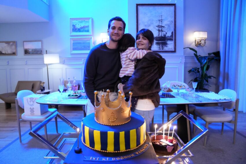 Kıskanmak dizisinin Nüzhet’i Selahattin Paşalı’ya sette sürpriz doğum günü kutlaması