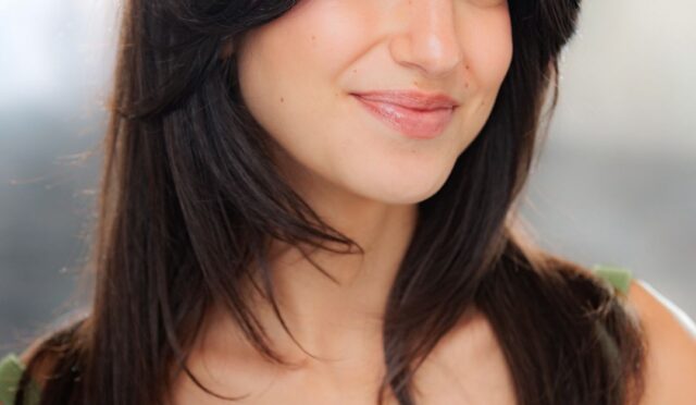 SELİN ÇUHADAROĞLU