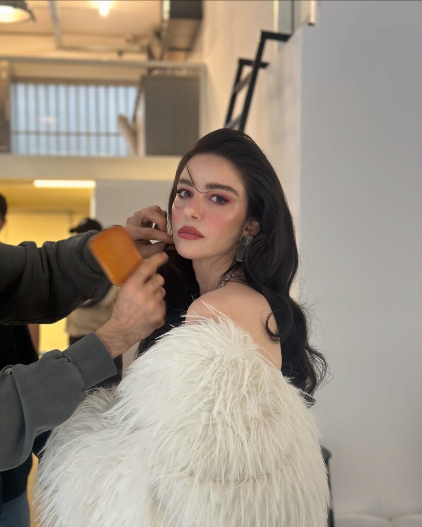 Özge Gürel “Go Türkiye”nin yeni yüzü oldu
