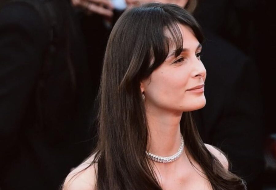 Büşra Develi Cannes’da