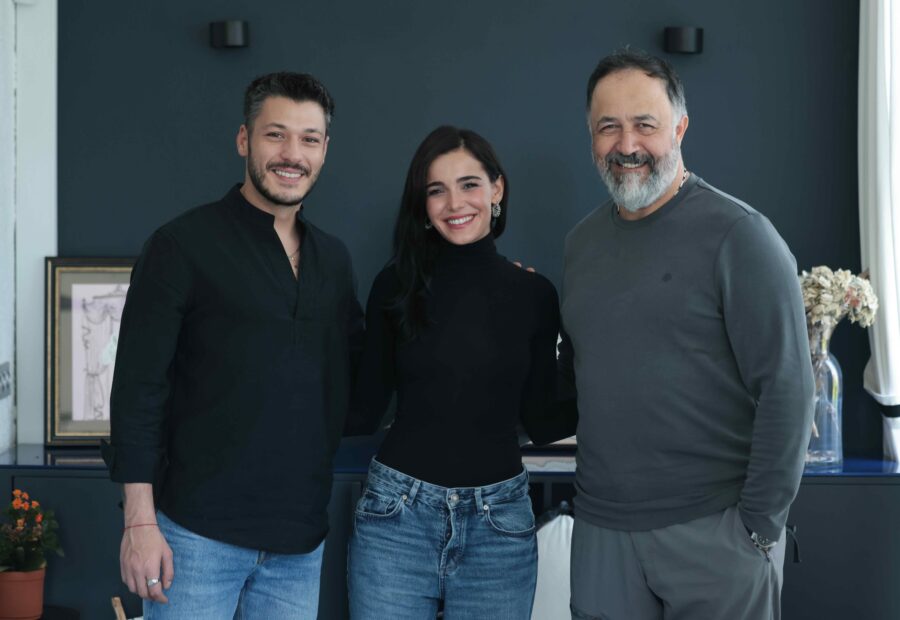Mercan Köşk’ün okuma provasından ilk kareler kareler