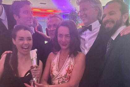 Özgü Namal'ın "Sarı Zarflar" filmiyle Berlin'de ikinci ödül gururu