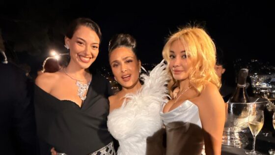 Dilan Çiçek Deniz Cannes’daki Demi Moore ve Salma Hayek’le bir arada