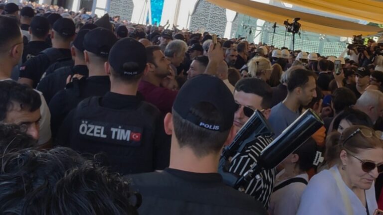 Kadir İnanır’ın cenazesinde Özel Tim